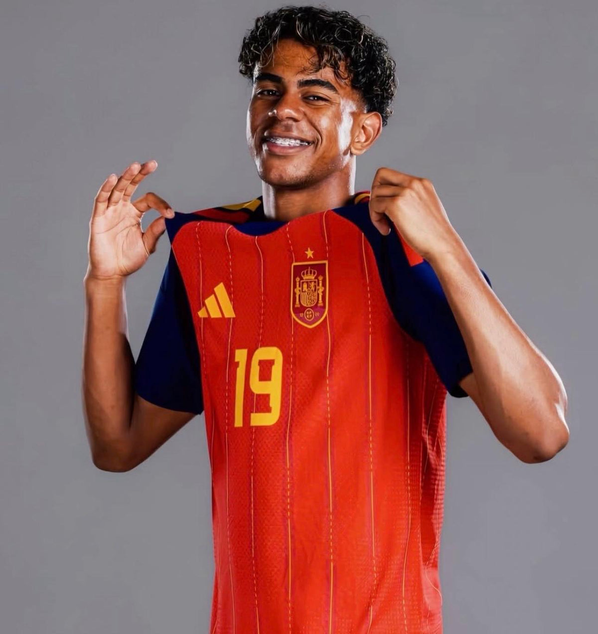 Spain Yamal #19 Red Jersey